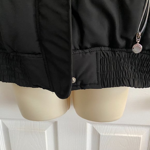 Black Calvin Klein Performance Vest - Picture 6 of 7